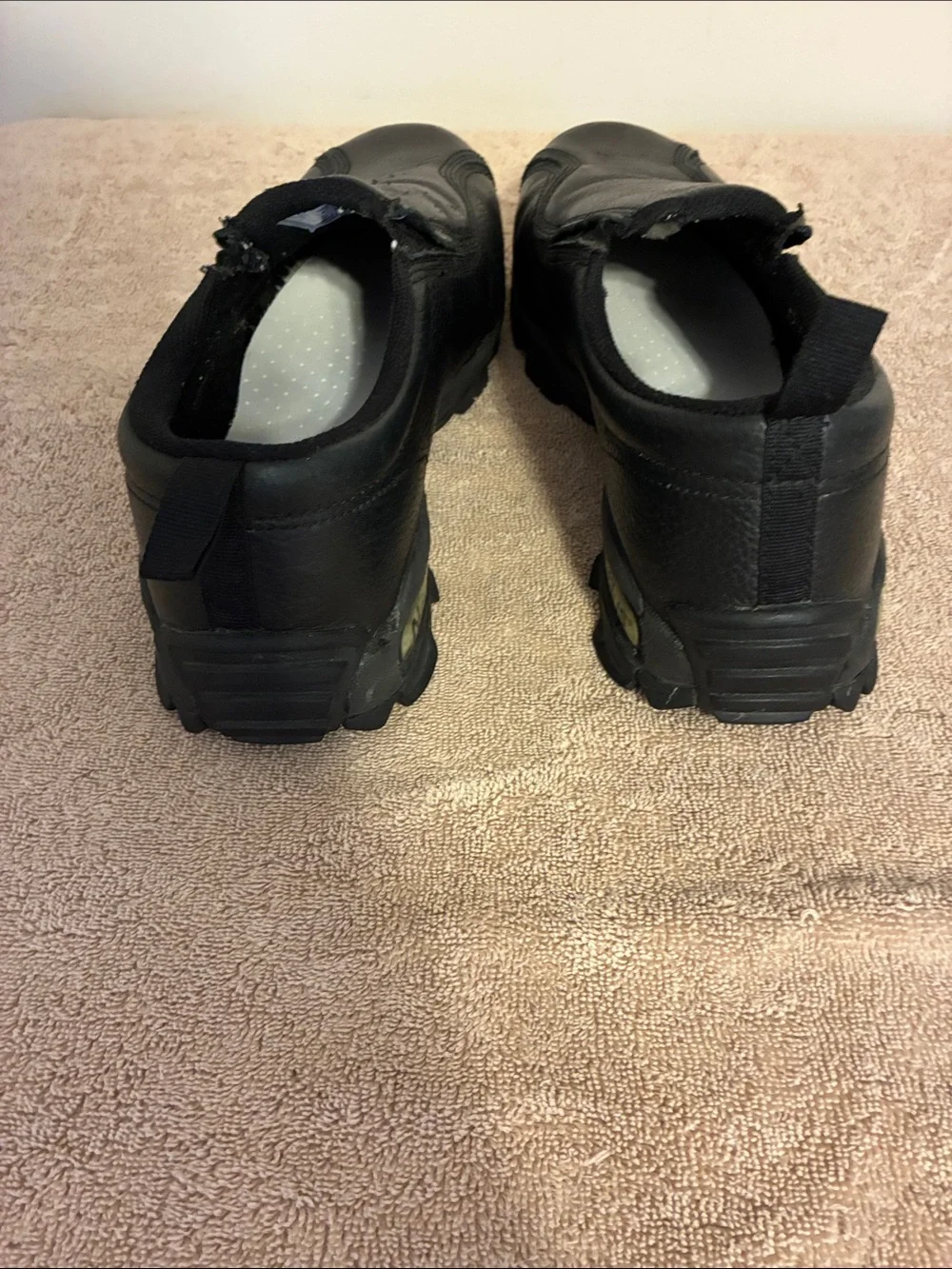 Men’s size 14W Nautilus Black Slip-On Leather Work Loafers
